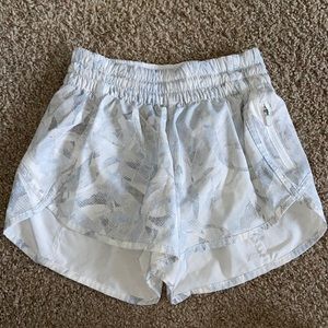 Lululemon Tracker Short 4”
